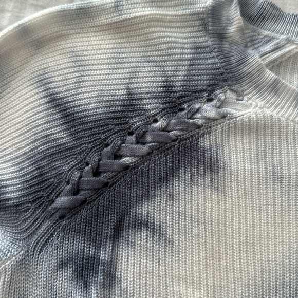 American Eagle Tye-dye sweater - Picture 4 of 4